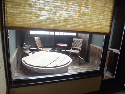 部屋から