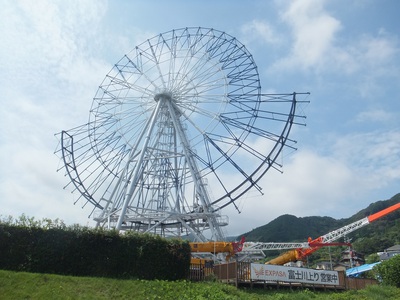 富士川楽座　建設中の観覧車