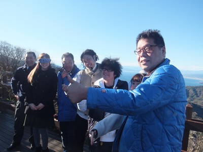 トレモロコードメンバー　山本専務　丸山課長　青色仮面ガンコ