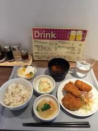 メインはフライの盛り合わせ