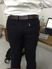 ガチャなべさんのズボンに穴が