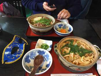 すき焼きうどん、もつ鍋うどん