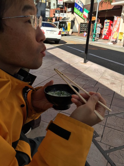 玉置代表と七草粥
