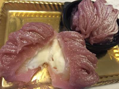 中はトロッと　いちごモンブラン大福