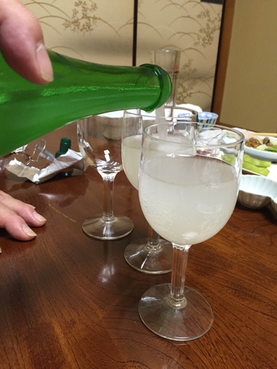 ガッサイ　スパークリングの日本酒