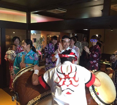 突然の盆踊り