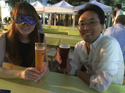 青色仮面ガンコ　玉置代表　ドイツビールで乾杯