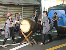 地域密着系、曲金商店街の夏祭り