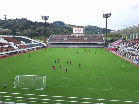 AEDを探せ（7）IAI日本平スタジアム　バックスタンド側