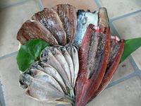 御中元に伊豆の干物の詰め合わせ