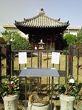 戦国武将ブームに便乗して・・筒井順慶の墓前で合掌