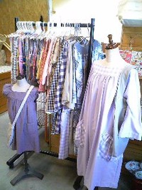 子供服と大人服