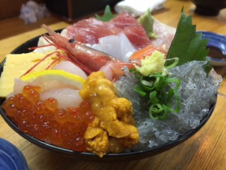 海鮮丼