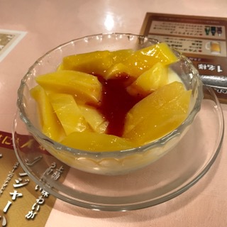 鳳鳴春の杏仁豆腐