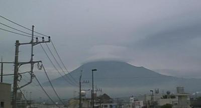 富士山に笠雲