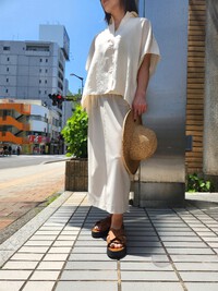 MOGA　セシェプレーンブラウス