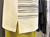 LEQUIPE　プリント&スパンコール刺繍Tシャツ