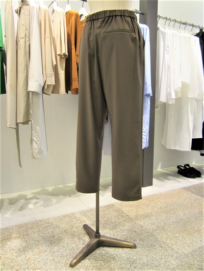 LEQUIPE　ポリエステルレーヨンギャバストレッチパンツ