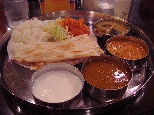 本日のランチはインドカレー