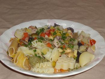 野菜たっぷりショートパスタ