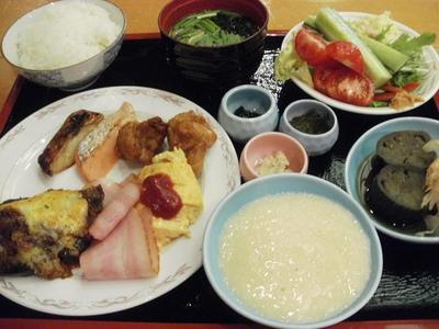郡山の朝食バイキング